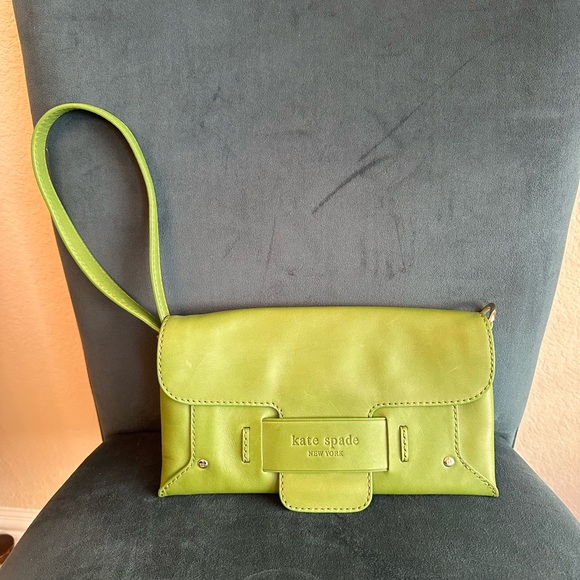 Kate Spade Green convertible purse with floral lining - Picture 3 of 11